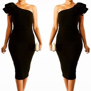 The Cold Shoulder Body-con dress
